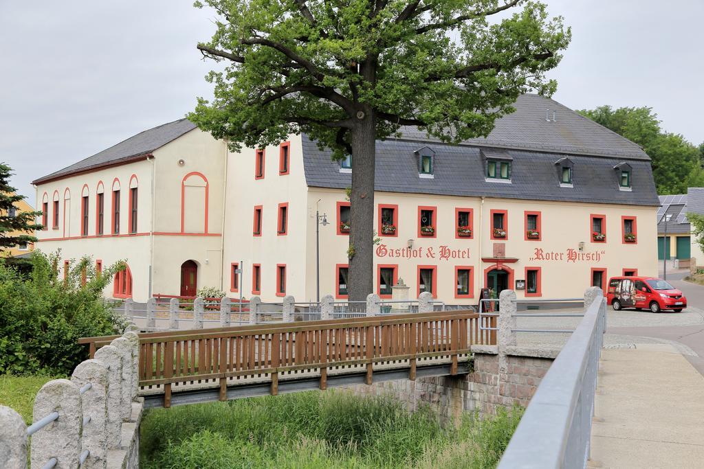 Gasthof Und Hotel Roter Hirsch Claussnitz Ngoại thất bức ảnh