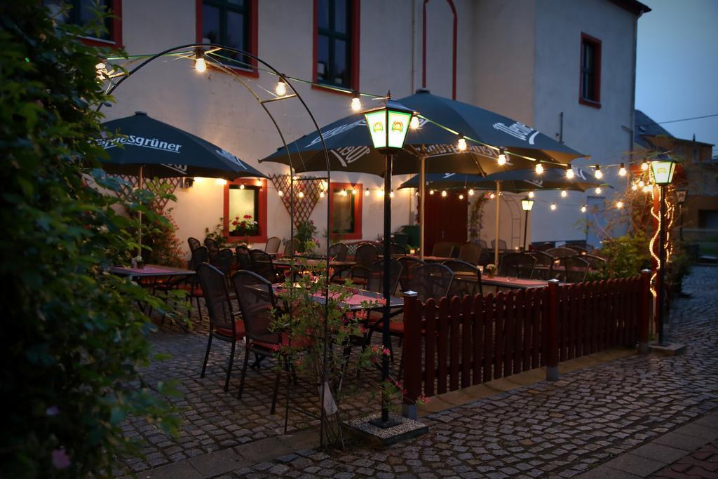 Gasthof Und Hotel Roter Hirsch Claussnitz Ngoại thất bức ảnh